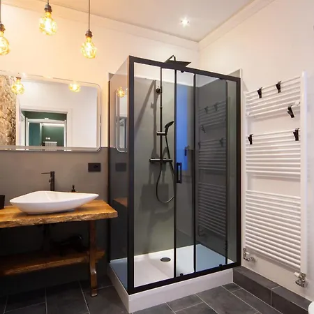 Mentore Maison Prestige Bed & Breakfast 3*